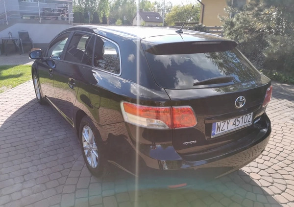 Toyota Avensis cena 34800 przebieg: 223500, rok produkcji 2010 z Miastko małe 742